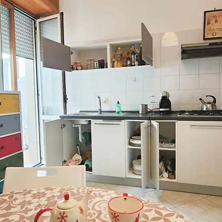Felix: Soggiornare Al Centro In Posizione Tranquilla Apartment Naples